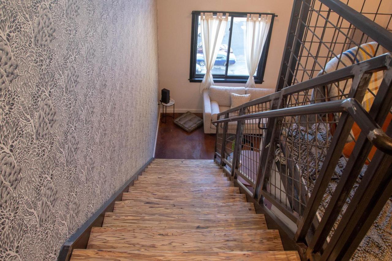 Center Loft, Contactless Check In, Mayor's Study Filadelfia